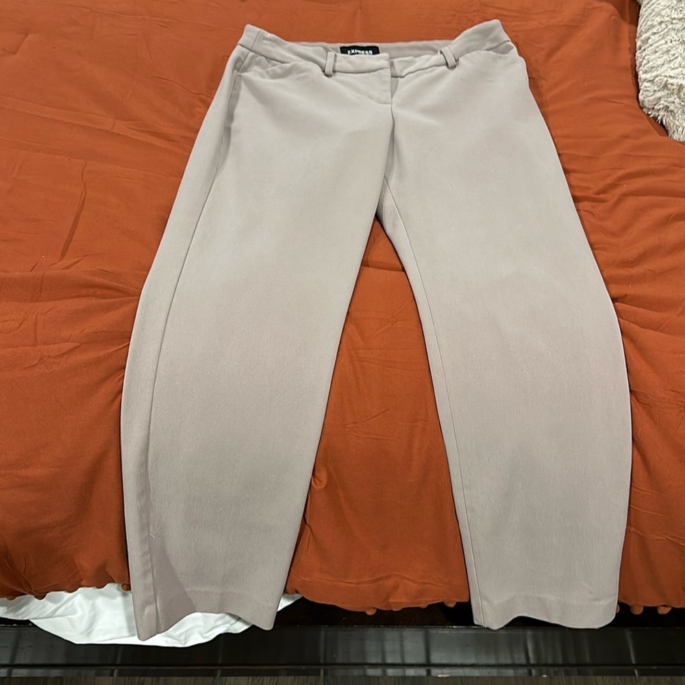 Women’s light pink express 2S Editor Slim Low Rise